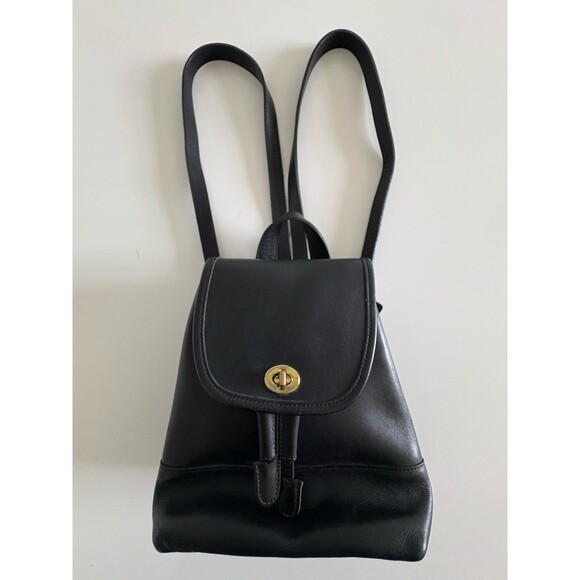 Vtg Coach Legacy Backpack 9960 Smooth Black Leather Adjustable Straps Logo Charm - Picture 1 of 14